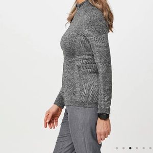 Salta seamless zip up in graphite, size small